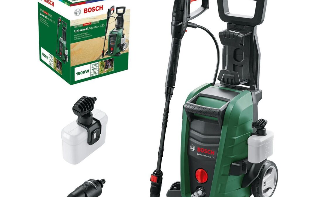 Bosch UniversalAquatak 135 water blaster $299 @ Mitre 10